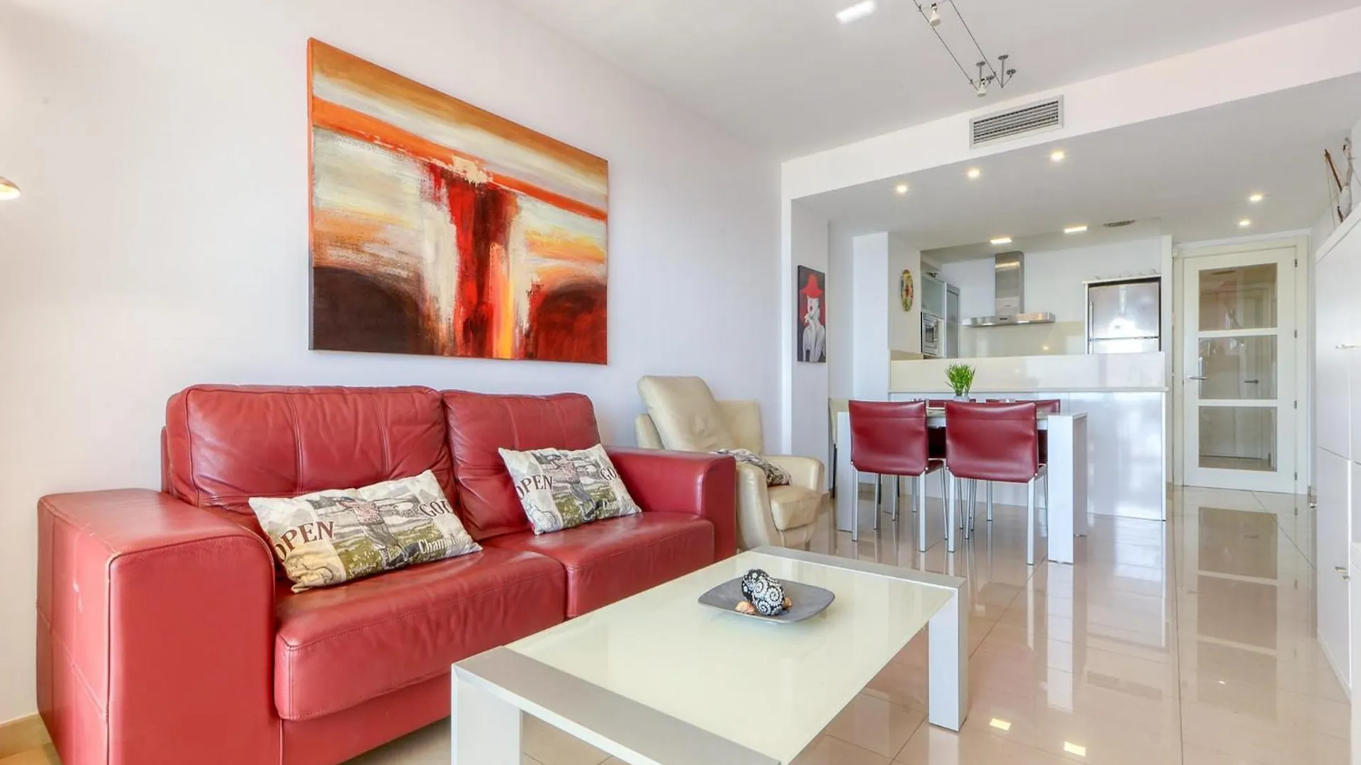 Pretty Apartment With Balcony Rosas