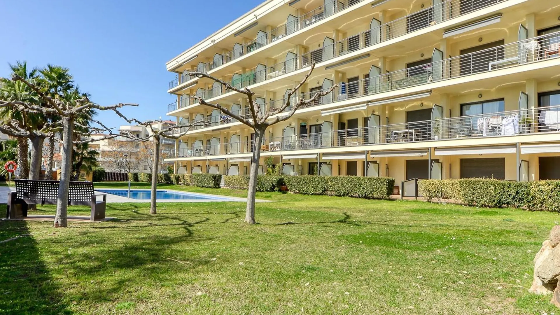 רוזס Pretty Apartment With Balcony ספרד